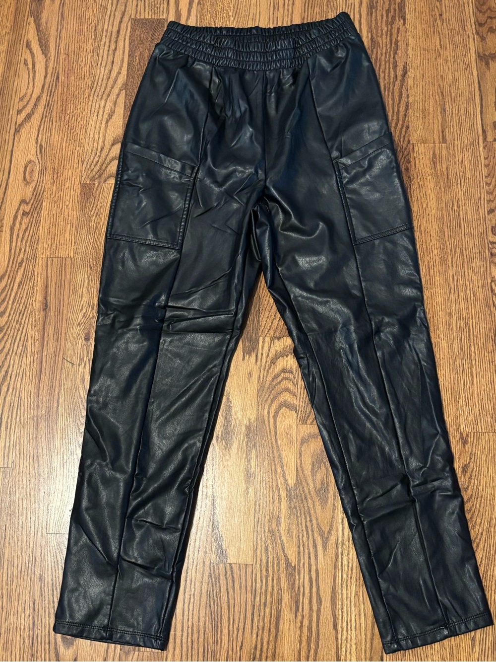 BLASHE Women's Sleek Black Cargo Pants Small